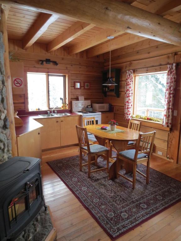Blaeberry Mountain Lodge Golden Cameră foto