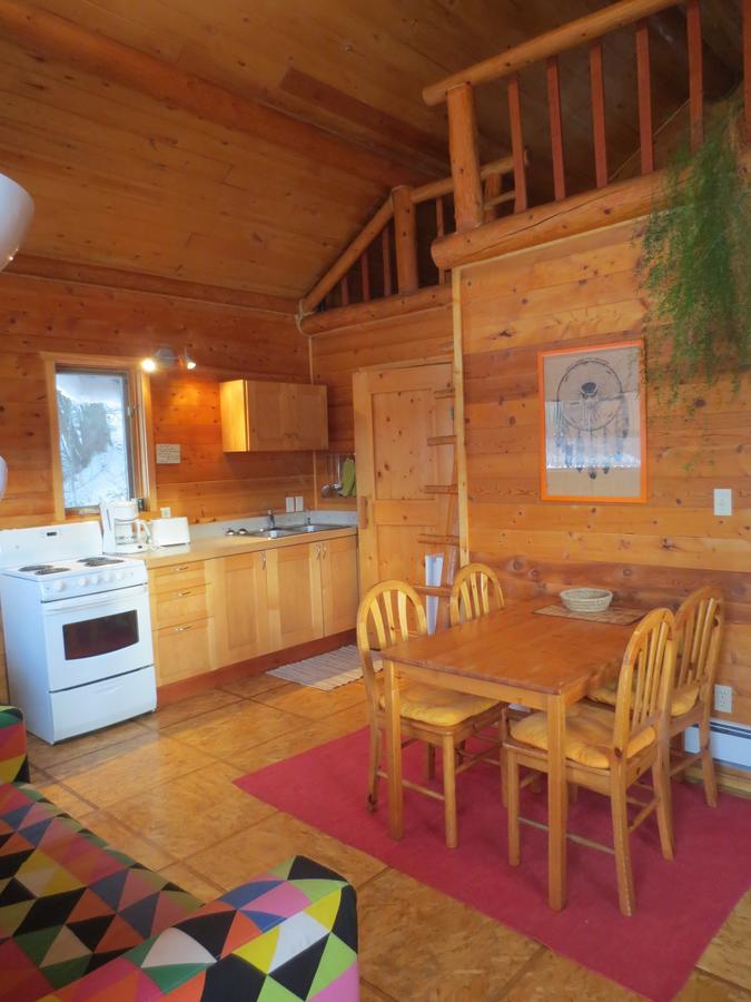 Blaeberry Mountain Lodge Golden Exterior foto